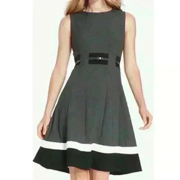 🔥🖤🩶🤍Colorblock Fit & Flare - Picture 3 of 10